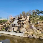 Plantree Filled With The Charm Of The East And The Atmosphere Of The West