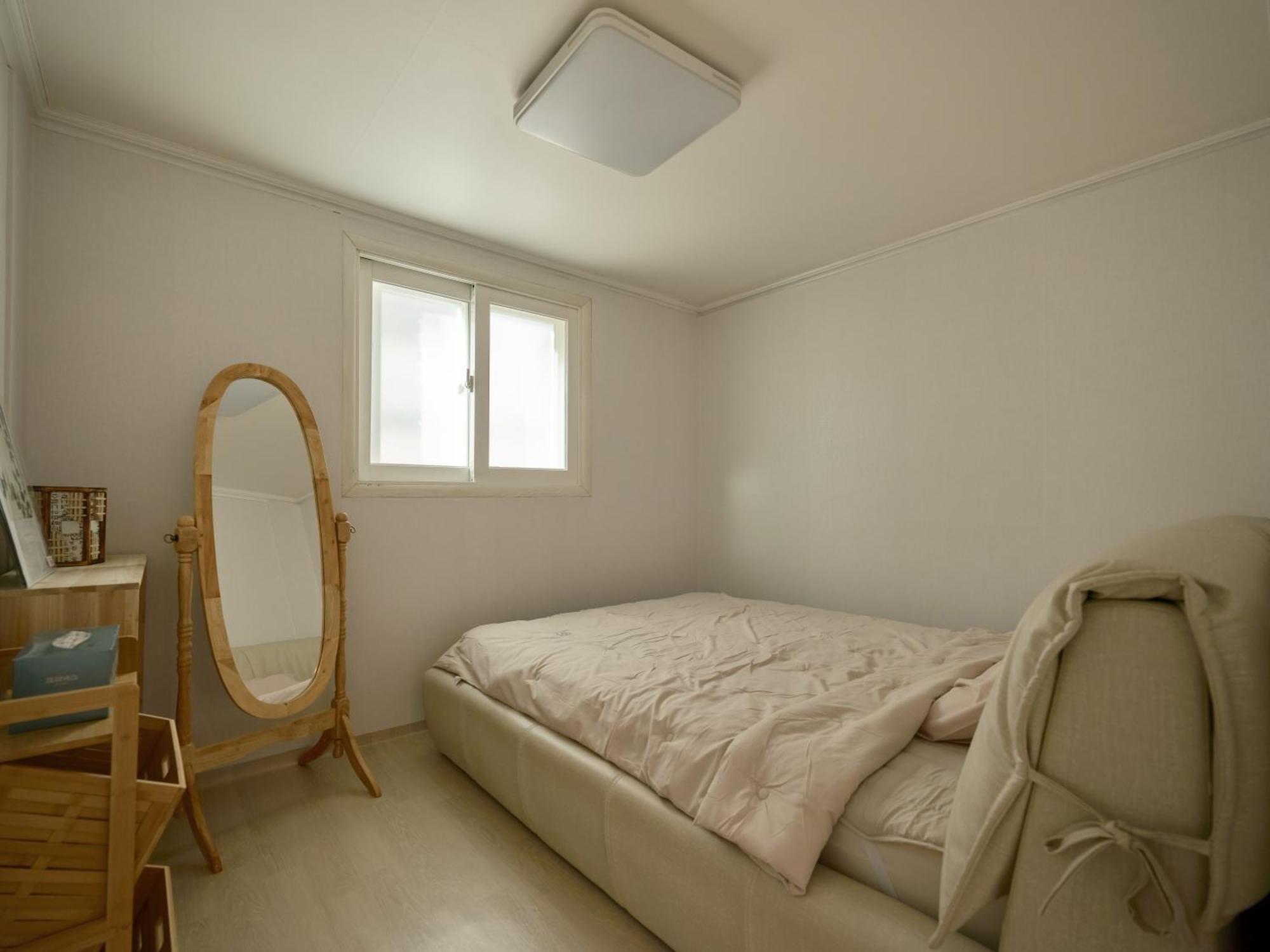 Plantree Filled With The Charm Of The East And The Atmosphere Of The West *