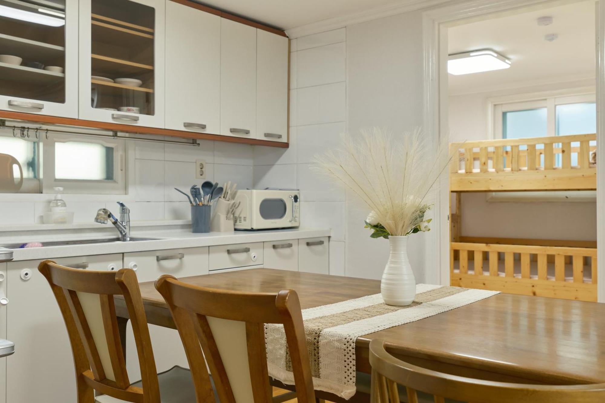 Plantree Filled With The Charm Of The East And The Atmosphere Of The West Seoul
